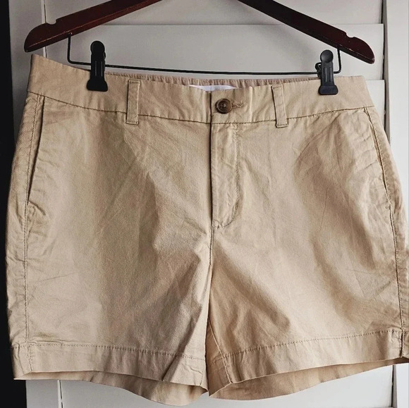 Old Navy Beige Brown Chino Shorts Cotton  size 10 - Picture 1 of 3